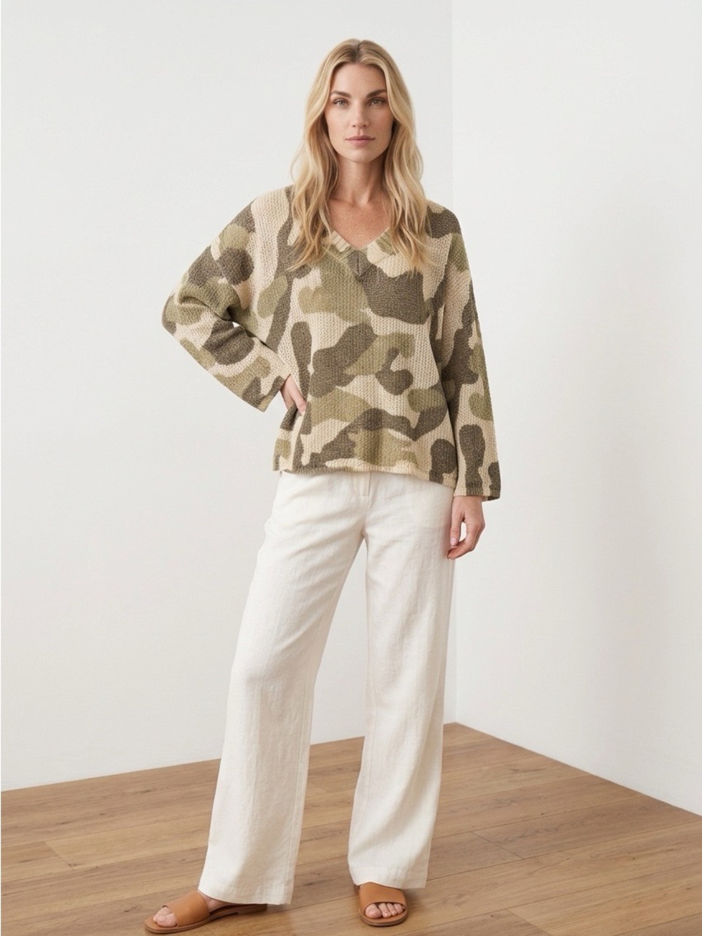 Mud Pie Women's Scarlett Camo Sweater Size S/M